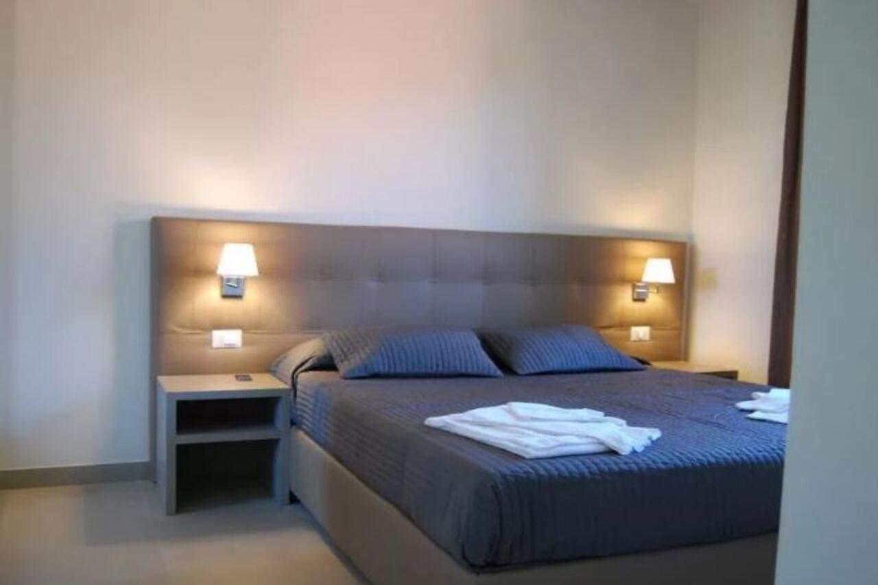 Residenze Al Colle Dei Pini Aparthotel Riccione Exteriör bild