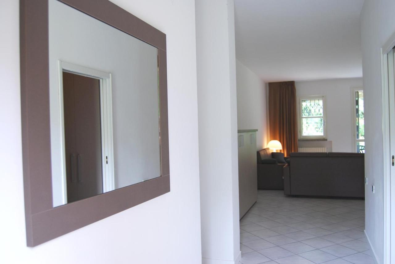Residenze Al Colle Dei Pini Aparthotel Riccione Exteriör bild