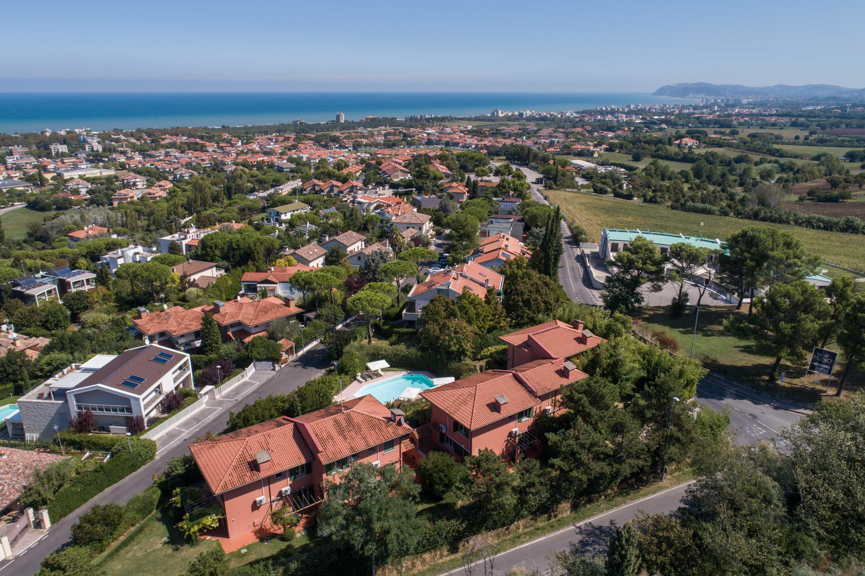 Residenze Al Colle Dei Pini Aparthotel Riccione Exteriör bild