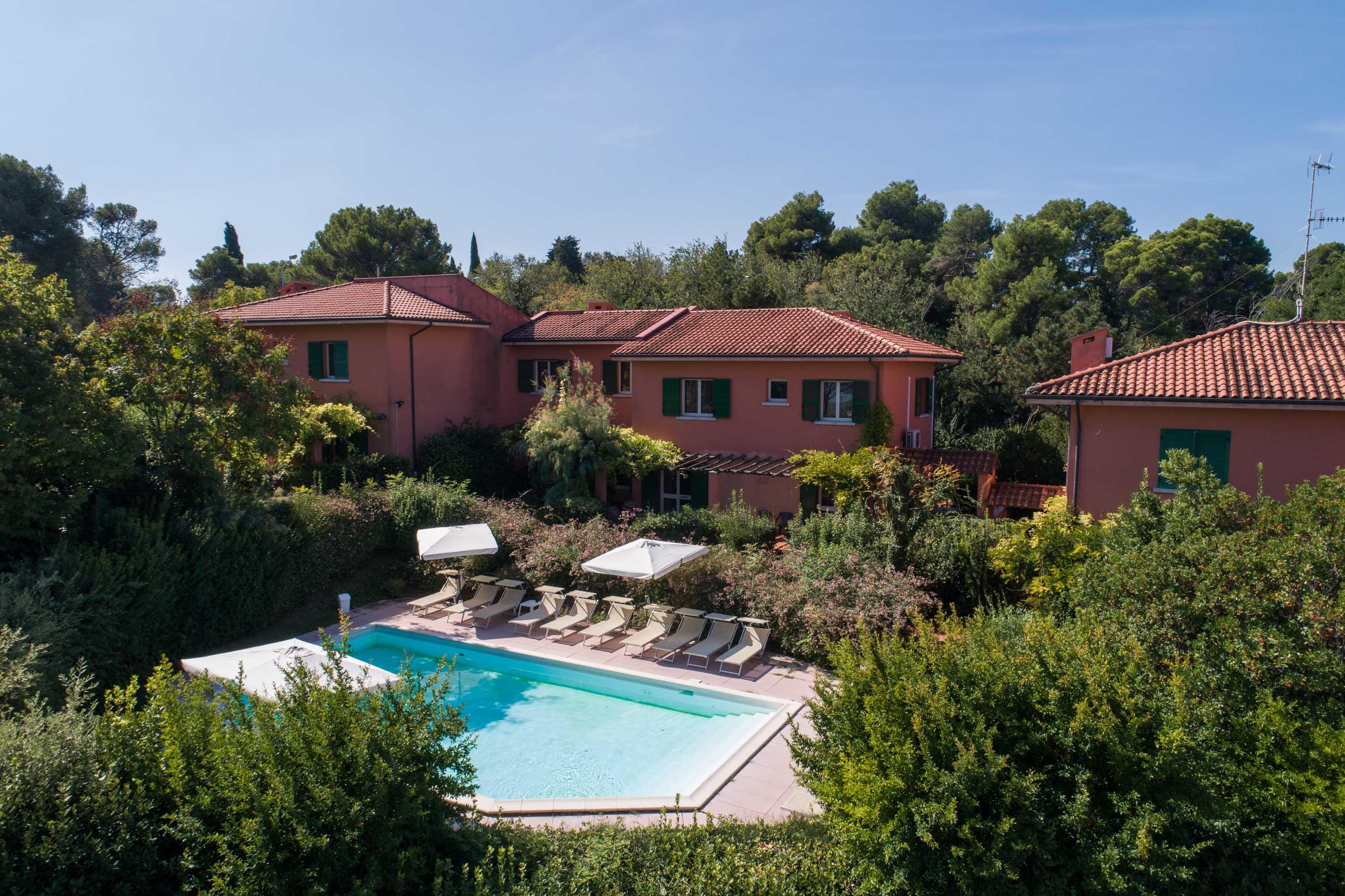 Residenze Al Colle Dei Pini Aparthotel Riccione Exteriör bild