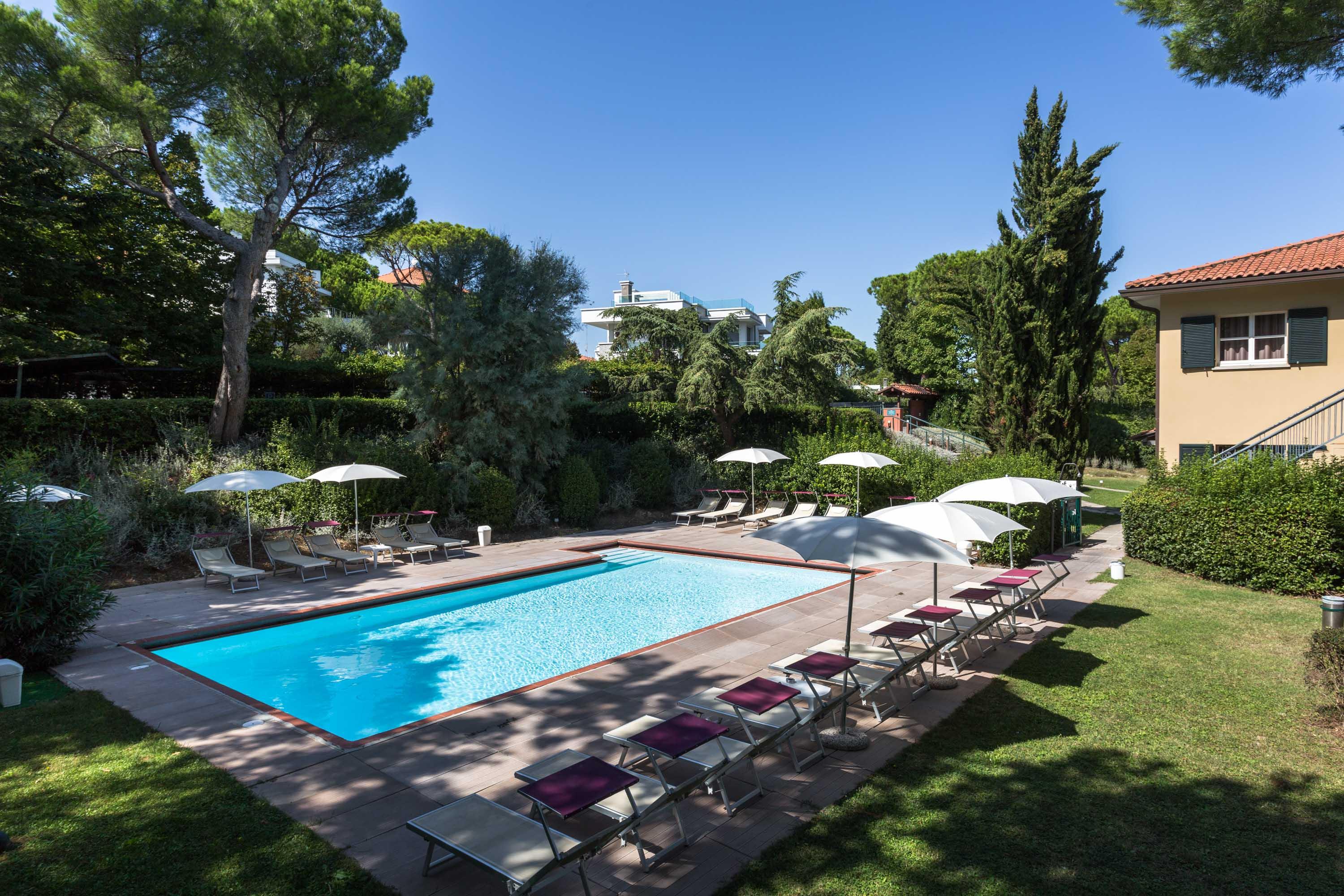 Residenze Al Colle Dei Pini Aparthotel Riccione Exteriör bild