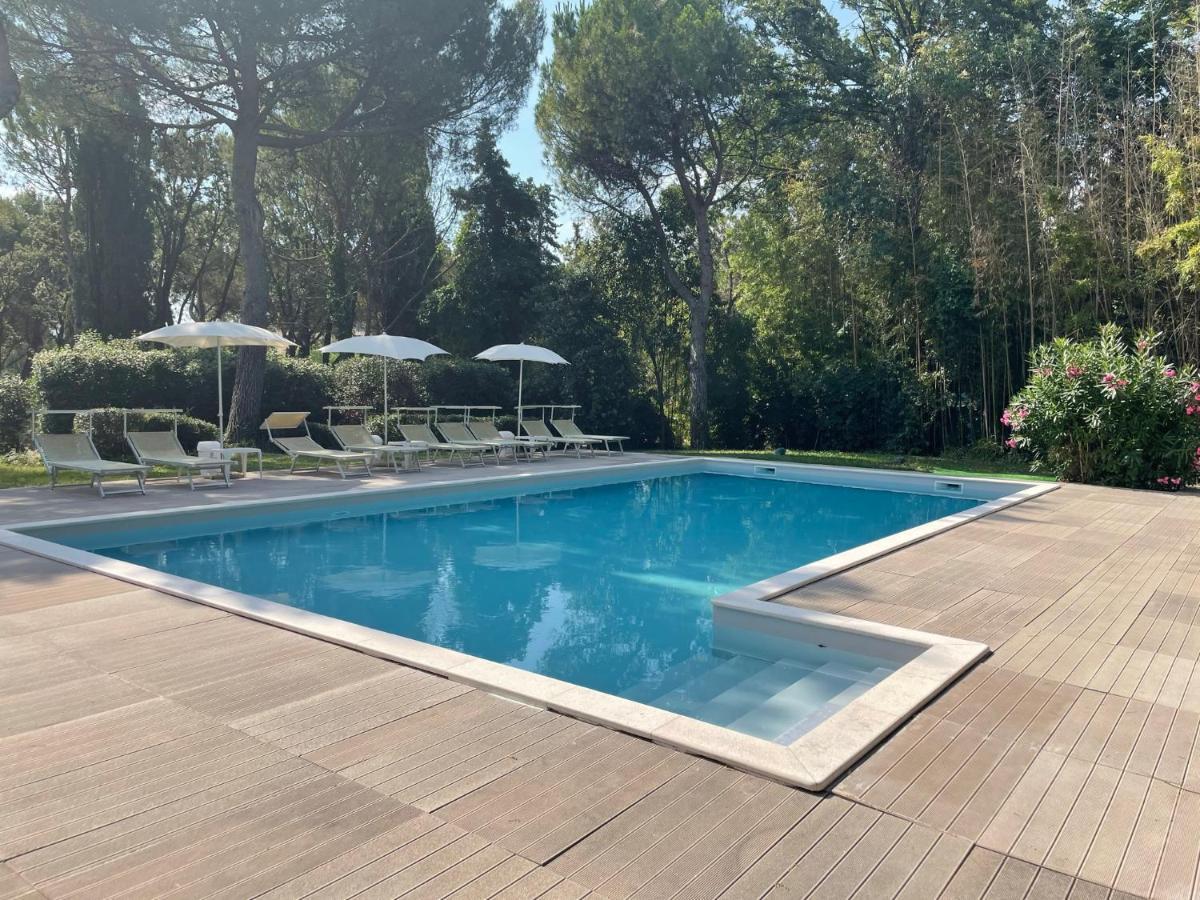 Residenze Al Colle Dei Pini Aparthotel Riccione Exteriör bild