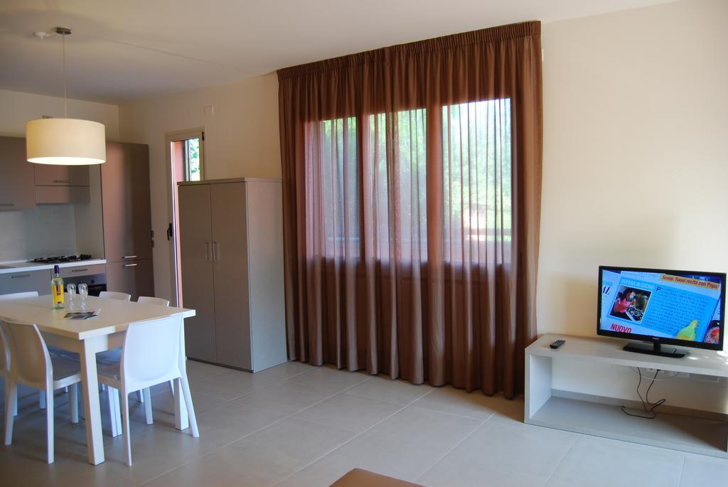 Residenze Al Colle Dei Pini Aparthotel Riccione Exteriör bild