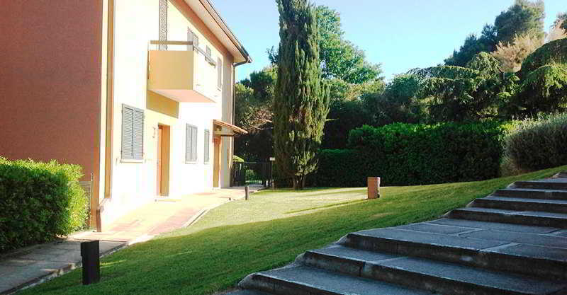 Residenze Al Colle Dei Pini Aparthotel Riccione Exteriör bild