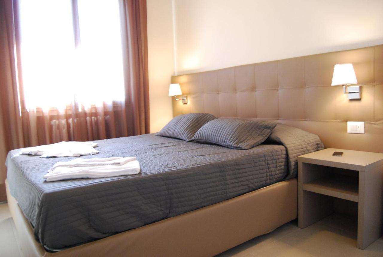 Residenze Al Colle Dei Pini Aparthotel Riccione Exteriör bild